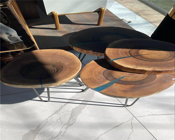 میز و محصولات چوبی روستیک